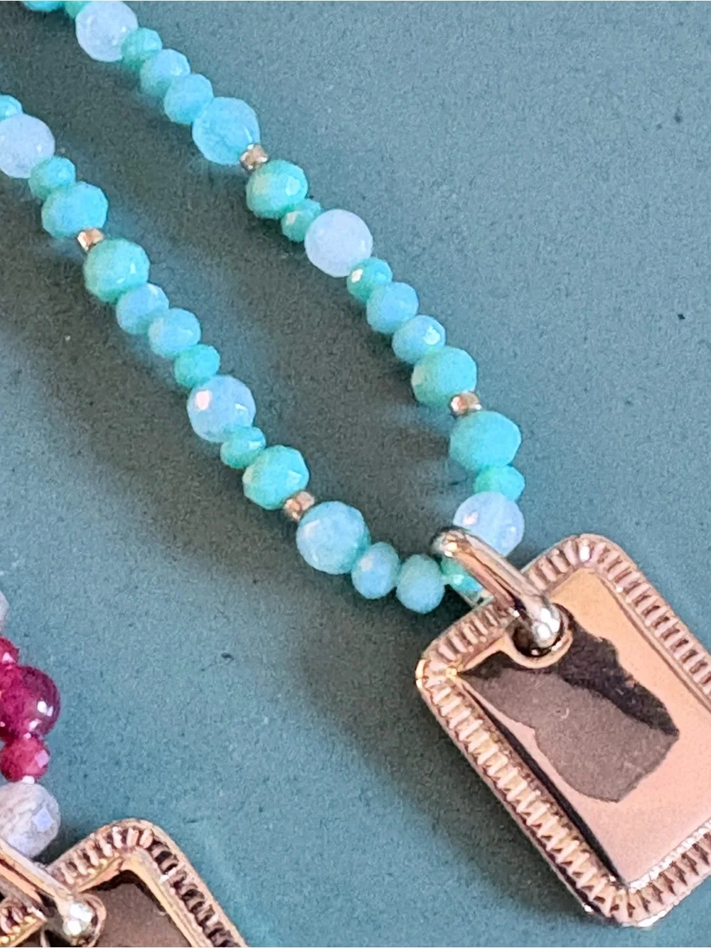 Madewell Lot 2 Multi Colored Candy Beaded Necklaces With Gold Pendants Turquoise - Picture 5 of 7